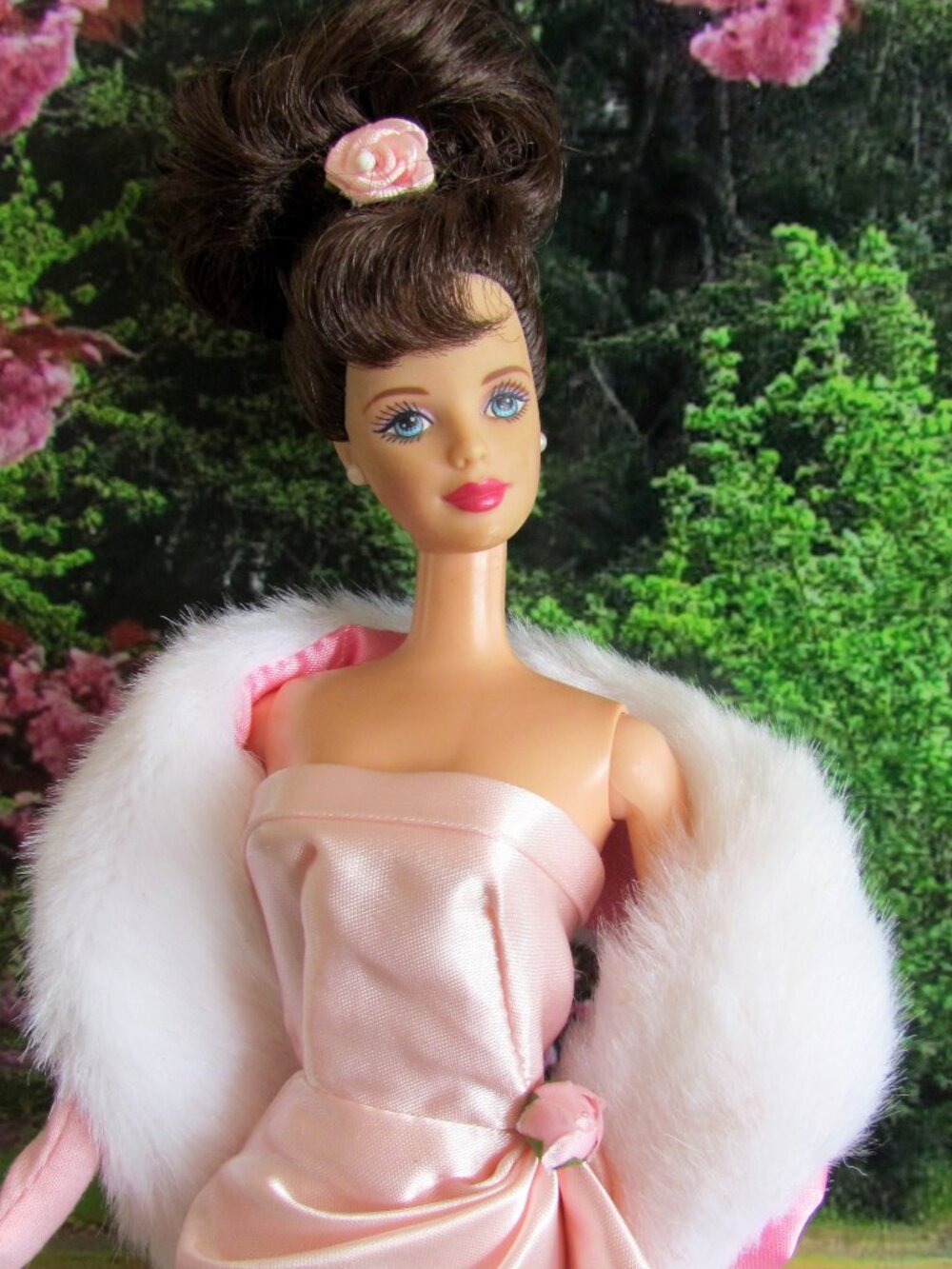 BEAUTIFUL BARBIE, BOB MACKIE FACE, "ENCHANTED EVENING" REPRO OUTFIT, MINT COND.